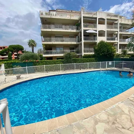 Studio, Piscine *